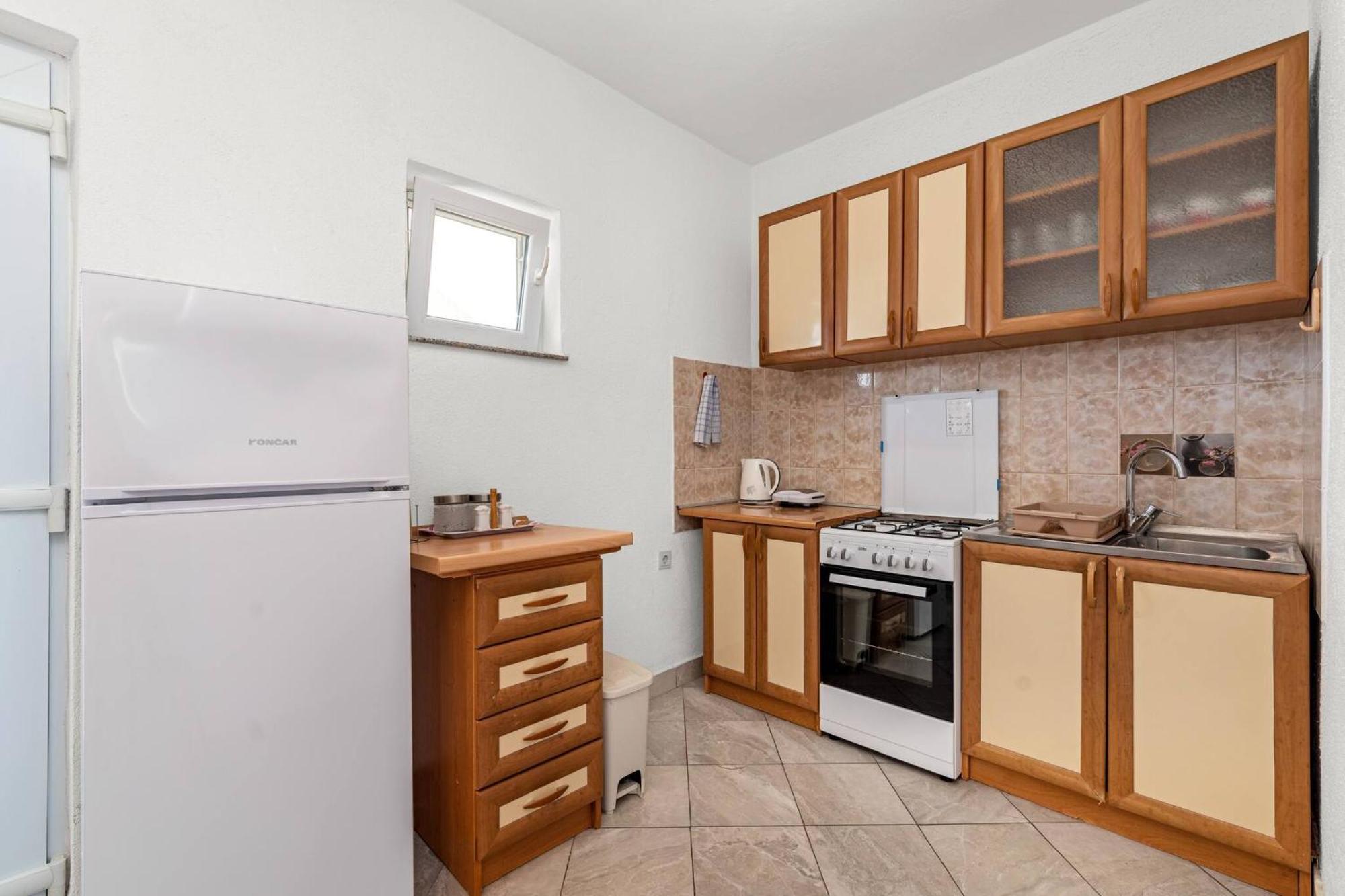 Apartment Lara ตรีบูนย์ ภายนอก รูปภาพ